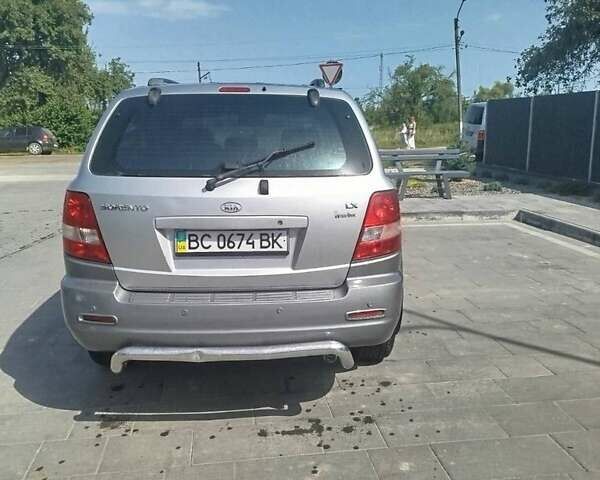 Сірий Кіа Соренто, об'ємом двигуна 2.4 л та пробігом 280 тис. км за 5600 $, фото 1 на Automoto.ua