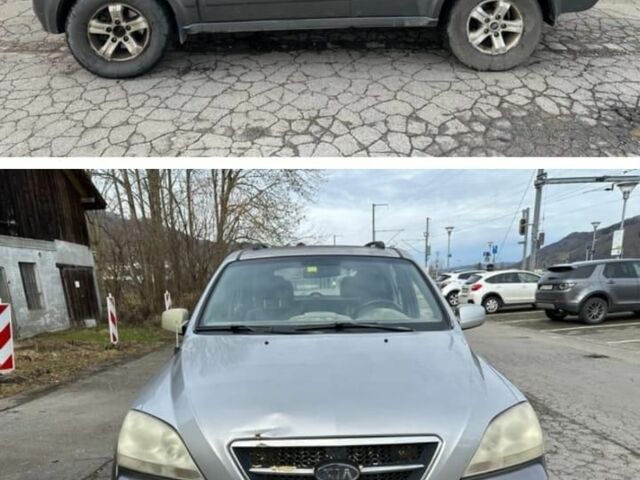 Серый Киа Соренто, объемом двигателя 0 л и пробегом 250 тыс. км за 3500 $, фото 1 на Automoto.ua