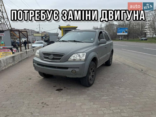 Серый Киа Соренто, объемом двигателя 2.5 л и пробегом 300 тыс. км за 3500 $, фото 1 на Automoto.ua