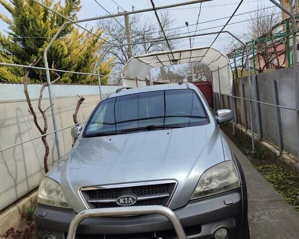 Сірий Кіа Соренто, об'ємом двигуна 2.5 л та пробігом 300 тис. км за 6500 $, фото 1 на Automoto.ua