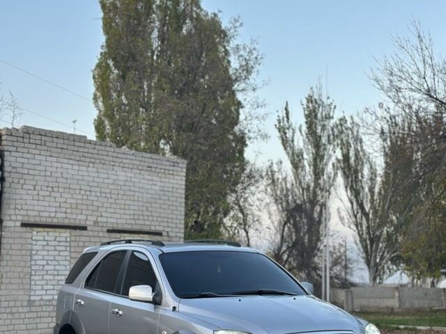 Кіа Соренто 2003 у Славянске на Automoto.ua Сірий Кіа Соренто, об'ємом двигуна 2.5 л та пробігом 350 тис. км за 3500 $, фото 1 на Automoto.ua