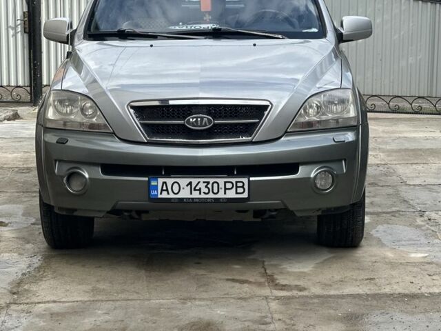 Серый Киа Соренто, объемом двигателя 2.5 л и пробегом 293 тыс. км за 6600 $, фото 1 на Automoto.ua