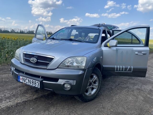 Сірий Кіа Соренто, об'ємом двигуна 2.5 л та пробігом 239 тис. км за 4600 $, фото 1 на Automoto.ua