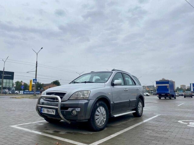 Серый Киа Соренто, объемом двигателя 2.5 л и пробегом 370 тыс. км за 6500 $, фото 1 на Automoto.ua