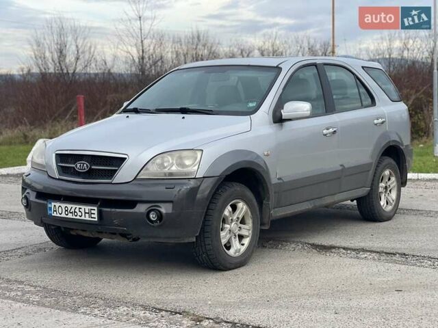 Серый Киа Соренто, объемом двигателя 2.5 л и пробегом 274 тыс. км за 3700 $, фото 1 на Automoto.ua
