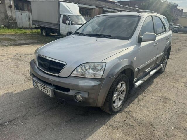 Сірий Кіа Соренто, об'ємом двигуна 2.5 л та пробігом 244 тис. км за 3500 $, фото 1 на Automoto.ua