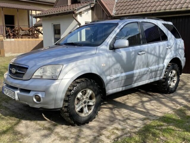 Киа Соренто 2004 в Днепре (Днепропетровске) на Automoto.ua Серый Киа Соренто, объемом двигателя 2.5 л и пробегом 313 тыс. км за 3350 $, фото 1 на Automoto.ua