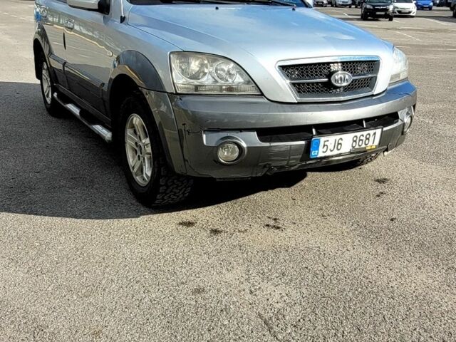 Киа Соренто 2005 в Ужгороде на Automoto.ua Серый Киа Соренто, объемом двигателя 2 л и пробегом 285 тыс. км за 3000 $, фото 1 на Automoto.ua