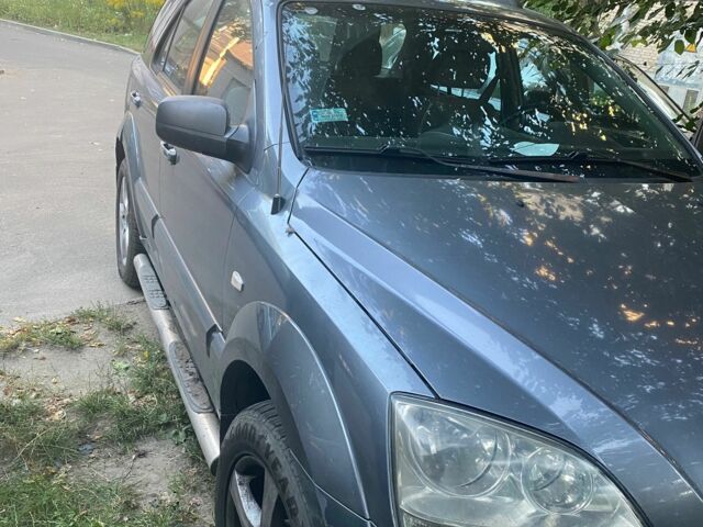 Серый Киа Соренто, объемом двигателя 0 л и пробегом 262 тыс. км за 4400 $, фото 1 на Automoto.ua