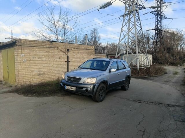 Серый Киа Соренто, объемом двигателя 2.5 л и пробегом 350 тыс. км за 3600 $, фото 1 на Automoto.ua