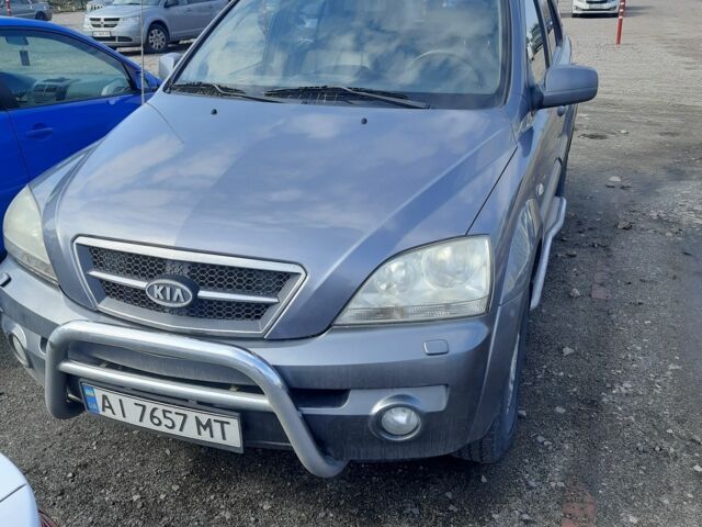 Серый Киа Соренто, объемом двигателя 2.5 л и пробегом 225 тыс. км за 7200 $, фото 1 на Automoto.ua