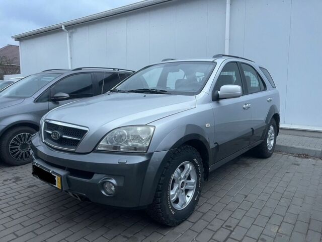 Серый Киа Соренто, объемом двигателя 2.5 л и пробегом 235 тыс. км за 4300 $, фото 1 на Automoto.ua