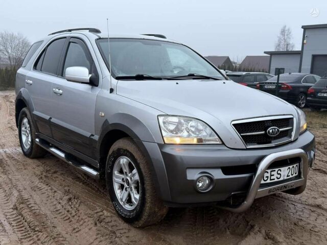 Серый Киа Соренто, объемом двигателя 2.5 л и пробегом 197 тыс. км за 2200 $, фото 1 на Automoto.ua
