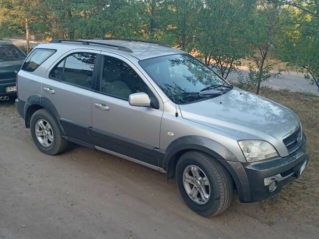 Серый Киа Соренто, объемом двигателя 2.5 л и пробегом 3 тыс. км за 3900 $, фото 1 на Automoto.ua