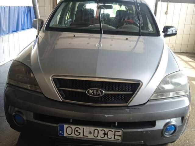 Серый Киа Соренто, объемом двигателя 2.5 л и пробегом 320 тыс. км за 3000 $, фото 1 на Automoto.ua