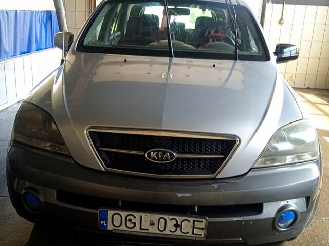 Серый Киа Соренто, объемом двигателя 2.5 л и пробегом 320 тыс. км за 3500 $, фото 1 на Automoto.ua