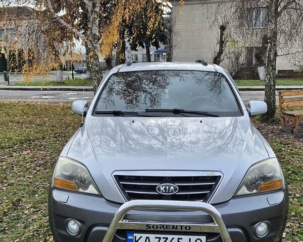 Серый Киа Соренто, объемом двигателя 2.5 л и пробегом 270 тыс. км за 6500 $, фото 1 на Automoto.ua