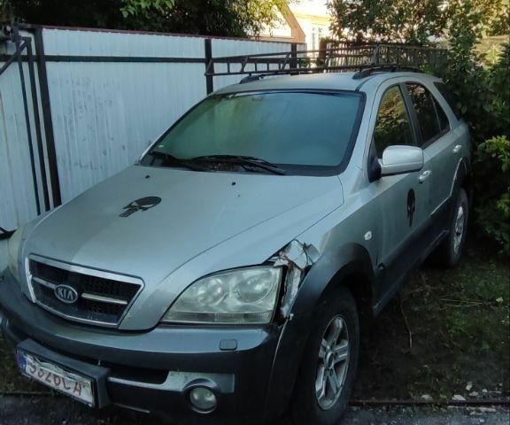 Серый Киа Соренто, объемом двигателя 0 л и пробегом 250 тыс. км за 3150 $, фото 1 на Automoto.ua