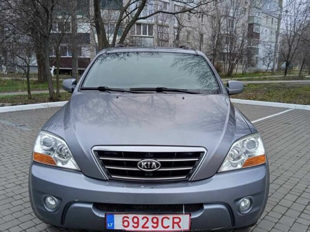 Серый Киа Соренто, объемом двигателя 2.5 л и пробегом 230 тыс. км за 3900 $, фото 1 на Automoto.ua