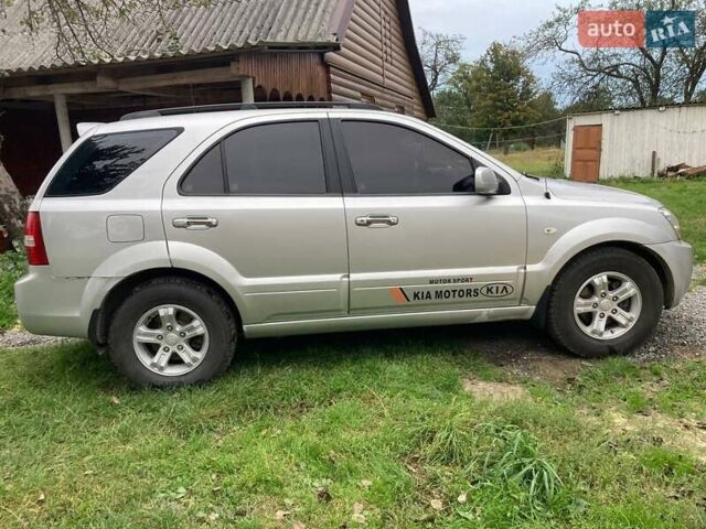 Сірий Кіа Соренто, об'ємом двигуна 2.5 л та пробігом 230 тис. км за 8500 $, фото 1 на Automoto.ua