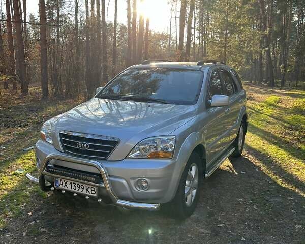 Серый Киа Соренто, объемом двигателя 2.5 л и пробегом 315 тыс. км за 9300 $, фото 1 на Automoto.ua