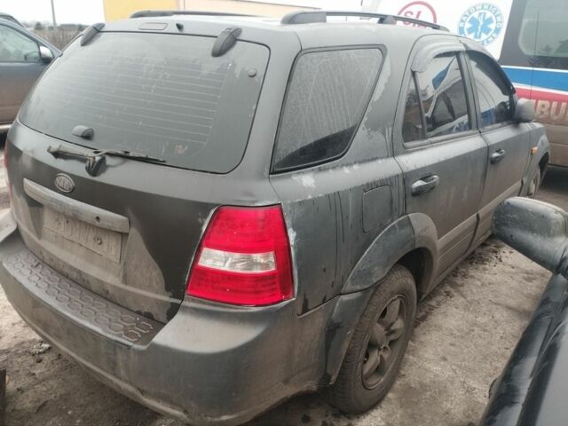 Серый Киа Соренто, объемом двигателя 0 л и пробегом 250 тыс. км за 1000 $, фото 1 на Automoto.ua