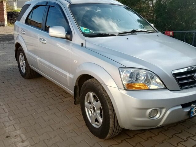 Сірий Кіа Соренто, об'ємом двигуна 2.5 л та пробігом 270 тис. км за 8300 $, фото 1 на Automoto.ua