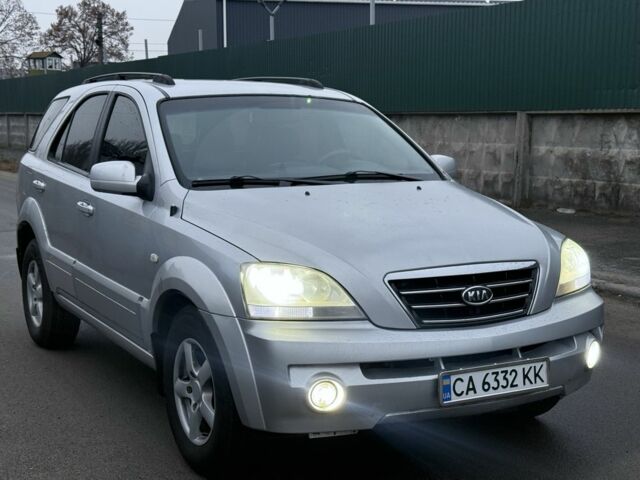 Сірий Кіа Соренто, об'ємом двигуна 2.5 л та пробігом 300 тис. км за 6000 $, фото 1 на Automoto.ua