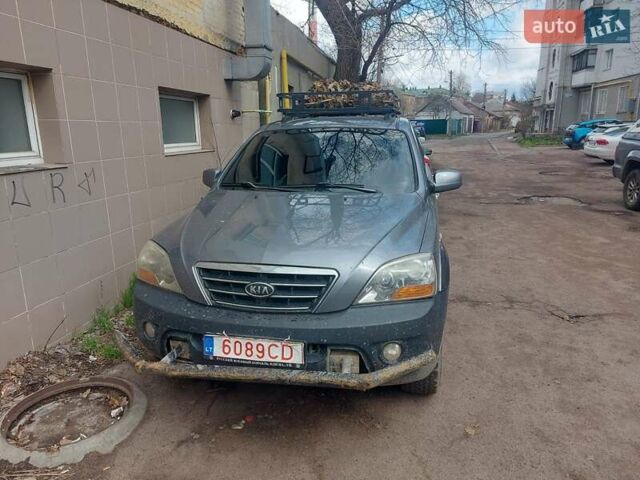 Серый Киа Соренто, объемом двигателя 2.5 л и пробегом 285 тыс. км за 3600 $, фото 1 на Automoto.ua
