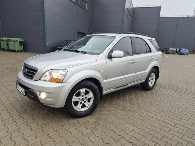 Серый Киа Соренто, объемом двигателя 2.5 л и пробегом 250 тыс. км за 3785 $, фото 1 на Automoto.ua