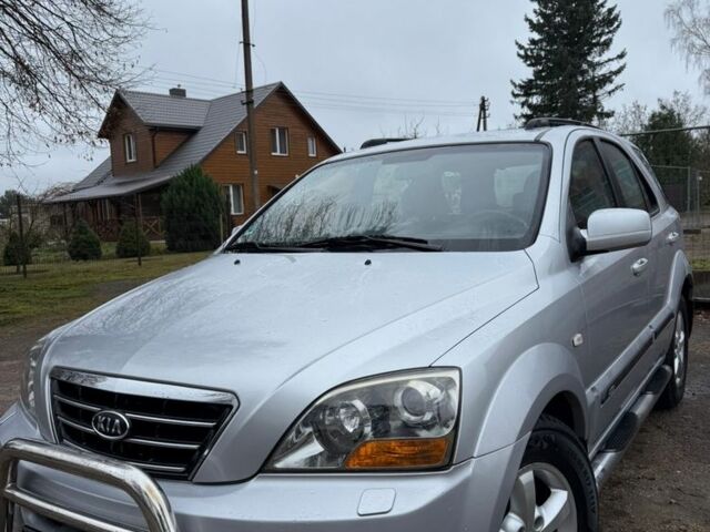 Серый Киа Соренто, объемом двигателя 2.5 л и пробегом 240 тыс. км за 6100 $, фото 1 на Automoto.ua