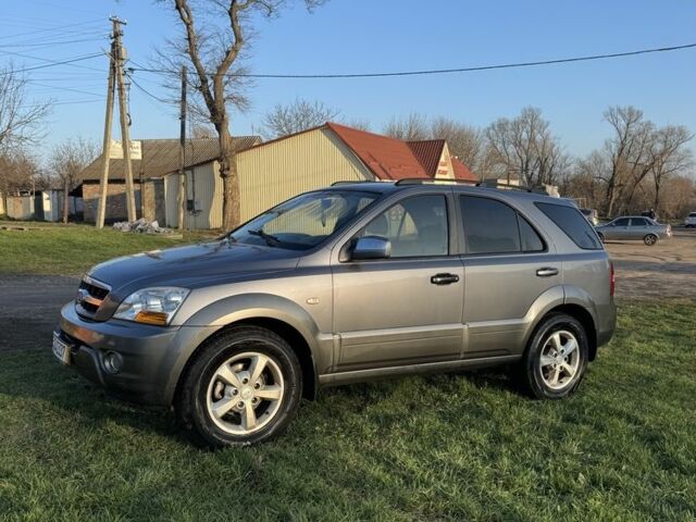 Серый Киа Соренто, объемом двигателя 2.5 л и пробегом 180 тыс. км за 5200 $, фото 1 на Automoto.ua