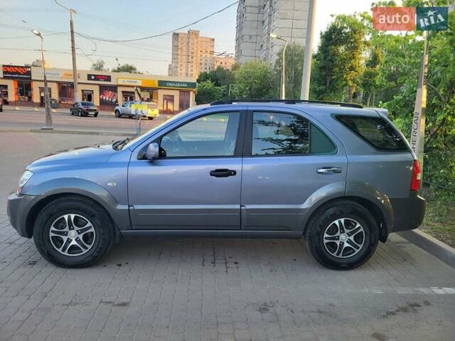 Серый Киа Соренто, объемом двигателя 2.5 л и пробегом 166 тыс. км за 6000 $, фото 1 на Automoto.ua