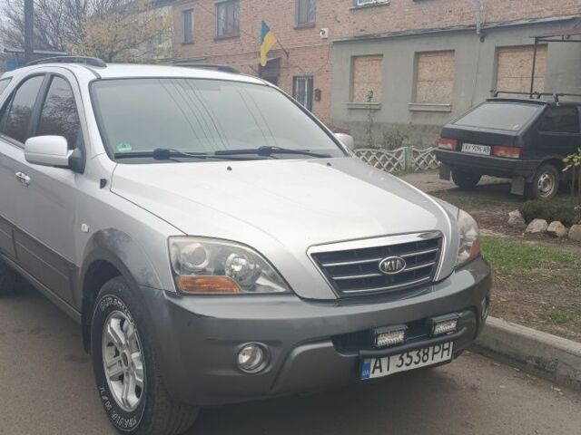 Сірий Кіа Соренто, об'ємом двигуна 2.5 л та пробігом 220 тис. км за 5500 $, фото 1 на Automoto.ua