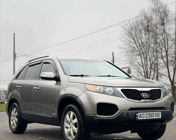 Серый Киа Соренто, объемом двигателя 2.4 л и пробегом 312 тыс. км за 9999 $, фото 1 на Automoto.ua