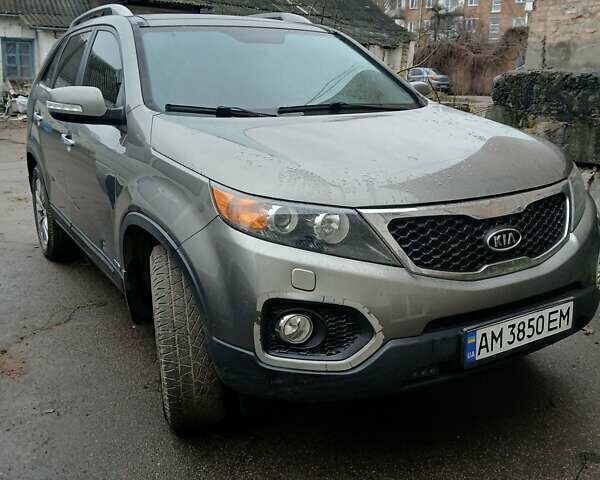 Сірий Кіа Соренто, об'ємом двигуна 2.2 л та пробігом 240 тис. км за 13500 $, фото 1 на Automoto.ua