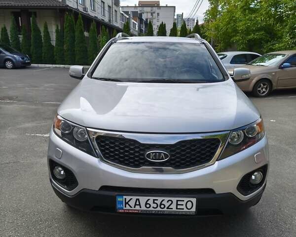 Серый Киа Соренто, объемом двигателя 2.4 л и пробегом 137 тыс. км за 11999 $, фото 1 на Automoto.ua