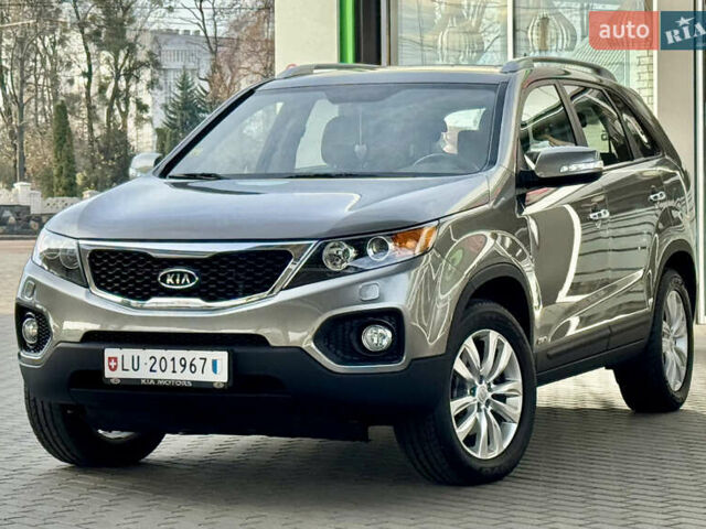 Сірий Кіа Соренто, об'ємом двигуна 2.2 л та пробігом 122 тис. км за 13999 $, фото 1 на Automoto.ua