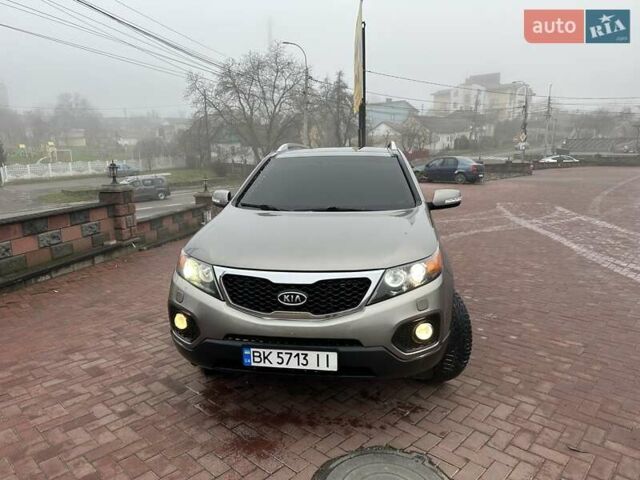 Серый Киа Соренто, объемом двигателя 2.2 л и пробегом 246 тыс. км за 13799 $, фото 1 на Automoto.ua