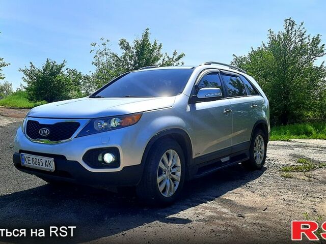 Серый Киа Соренто, объемом двигателя 2.4 л и пробегом 135 тыс. км за 12600 $, фото 1 на Automoto.ua