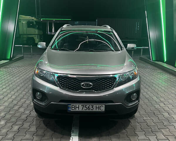 Серый Киа Соренто, объемом двигателя 2.2 л и пробегом 193 тыс. км за 12500 $, фото 1 на Automoto.ua