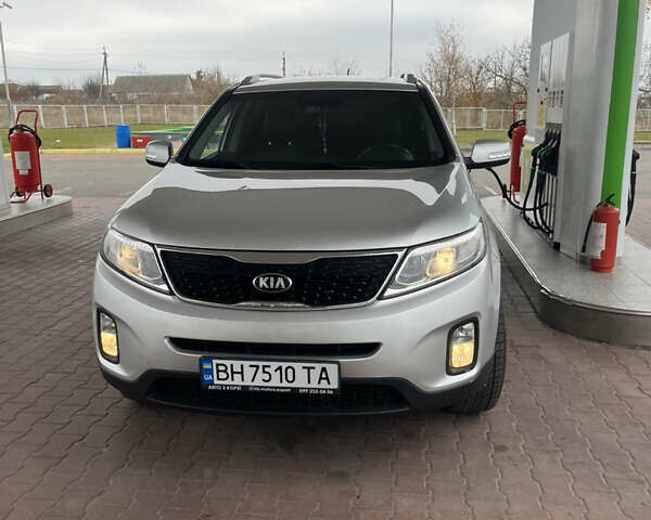Серый Киа Соренто, объемом двигателя 2 л и пробегом 213 тыс. км за 15800 $, фото 1 на Automoto.ua