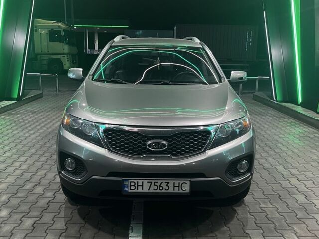 Серый Киа Соренто, объемом двигателя 2.2 л и пробегом 193 тыс. км за 12500 $, фото 1 на Automoto.ua