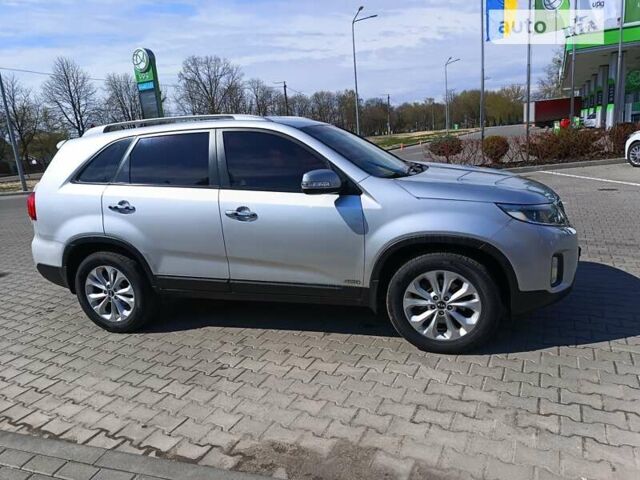Серый Киа Соренто, объемом двигателя 2 л и пробегом 318 тыс. км за 15700 $, фото 1 на Automoto.ua