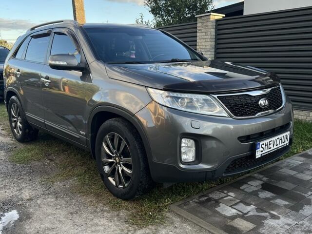 Сірий Кіа Соренто, об'ємом двигуна 2.4 л та пробігом 240 тис. км за 13500 $, фото 1 на Automoto.ua