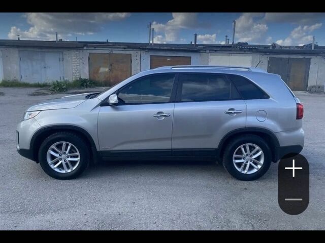 Сірий Кіа Соренто, об'ємом двигуна 2.4 л та пробігом 160 тис. км за 13900 $, фото 1 на Automoto.ua