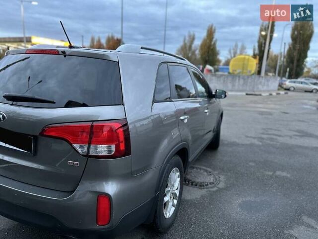Серый Киа Соренто, объемом двигателя 2.36 л и пробегом 1 тыс. км за 12500 $, фото 1 на Automoto.ua