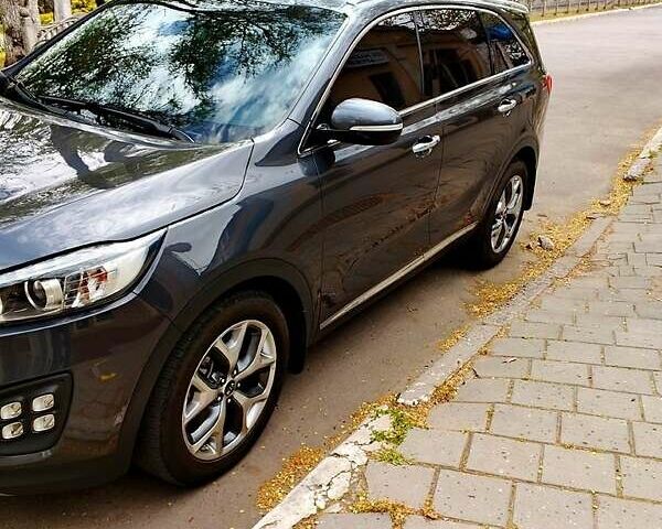 Серый Киа Соренто, объемом двигателя 2 л и пробегом 120 тыс. км за 20500 $, фото 1 на Automoto.ua