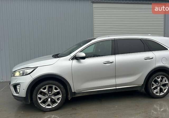 Сірий Кіа Соренто, об'ємом двигуна 2.2 л та пробігом 180 тис. км за 18500 $, фото 1 на Automoto.ua