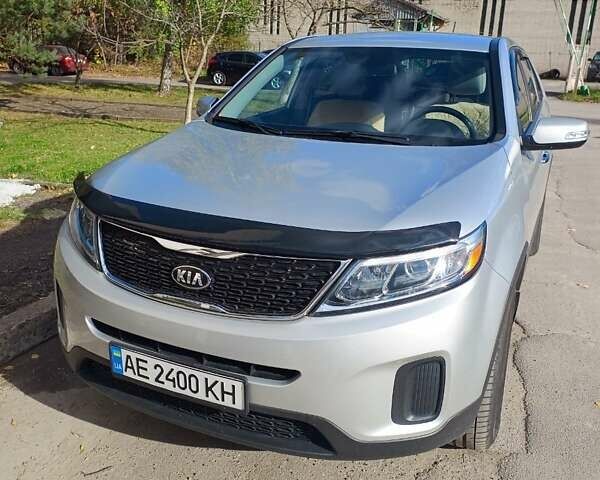 Сірий Кіа Соренто, об'ємом двигуна 2.4 л та пробігом 70 тис. км за 14500 $, фото 1 на Automoto.ua